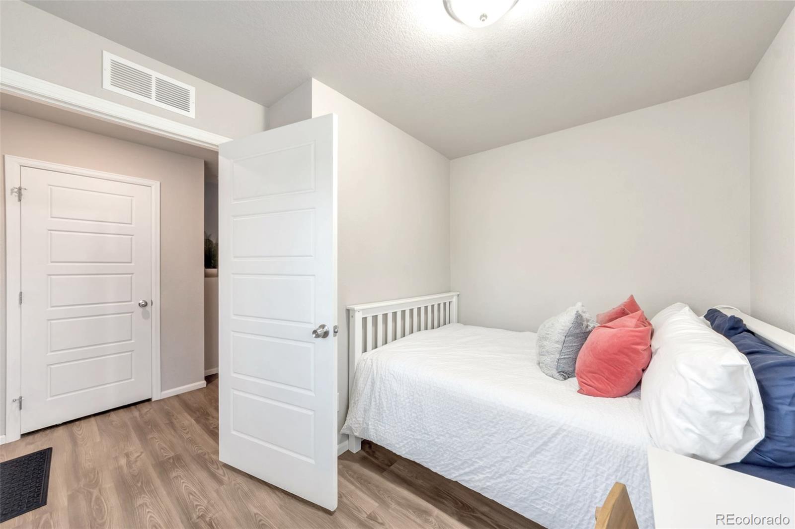 MLS Image #10 for 5397 n argonne street,denver, Colorado