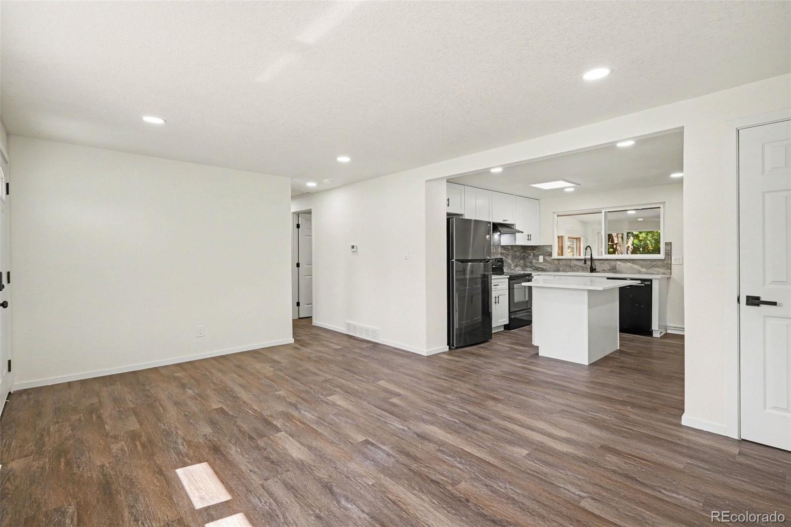 MLS Image #3 for 11915 e arizona drive,aurora, Colorado