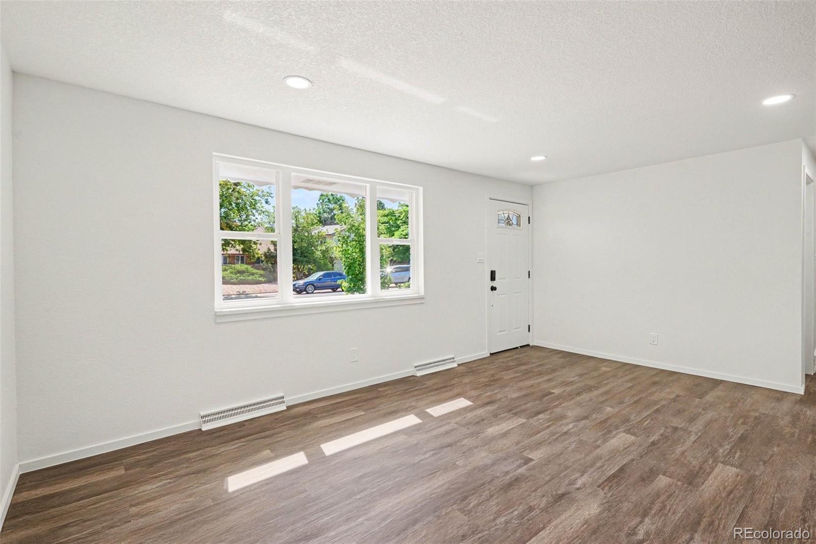 MLS Image #7 for 11915 e arizona drive,aurora, Colorado