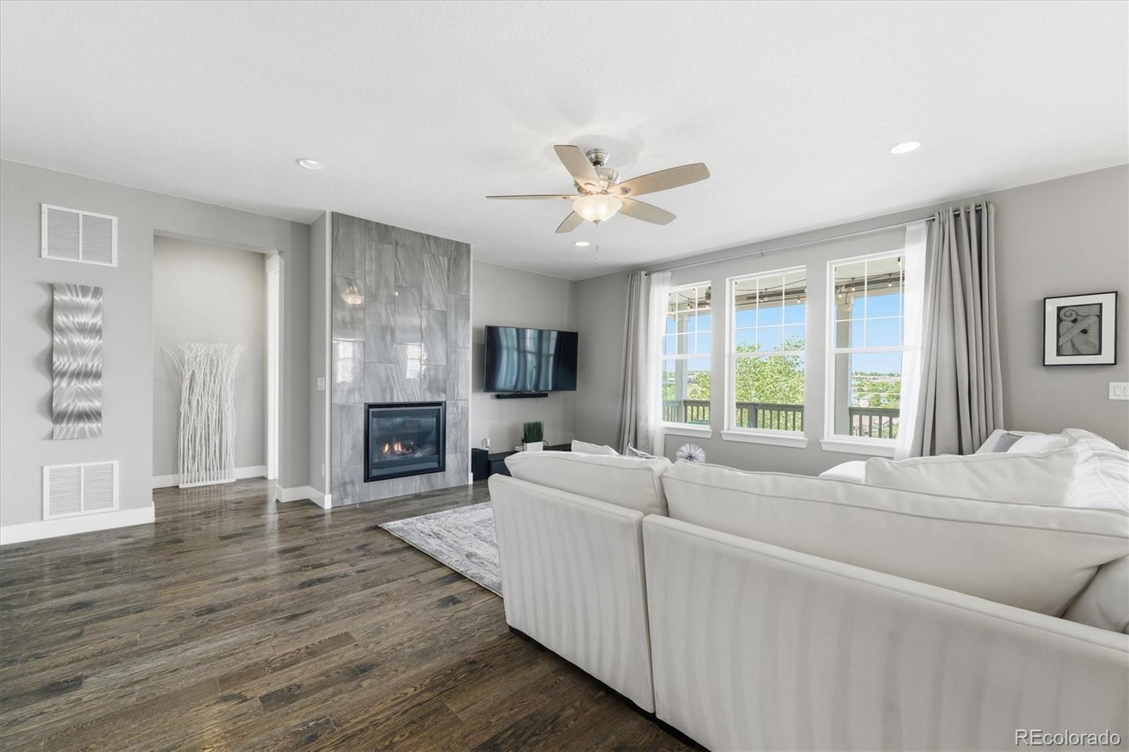 MLS Image #3 for 8029 s elk way,aurora, Colorado