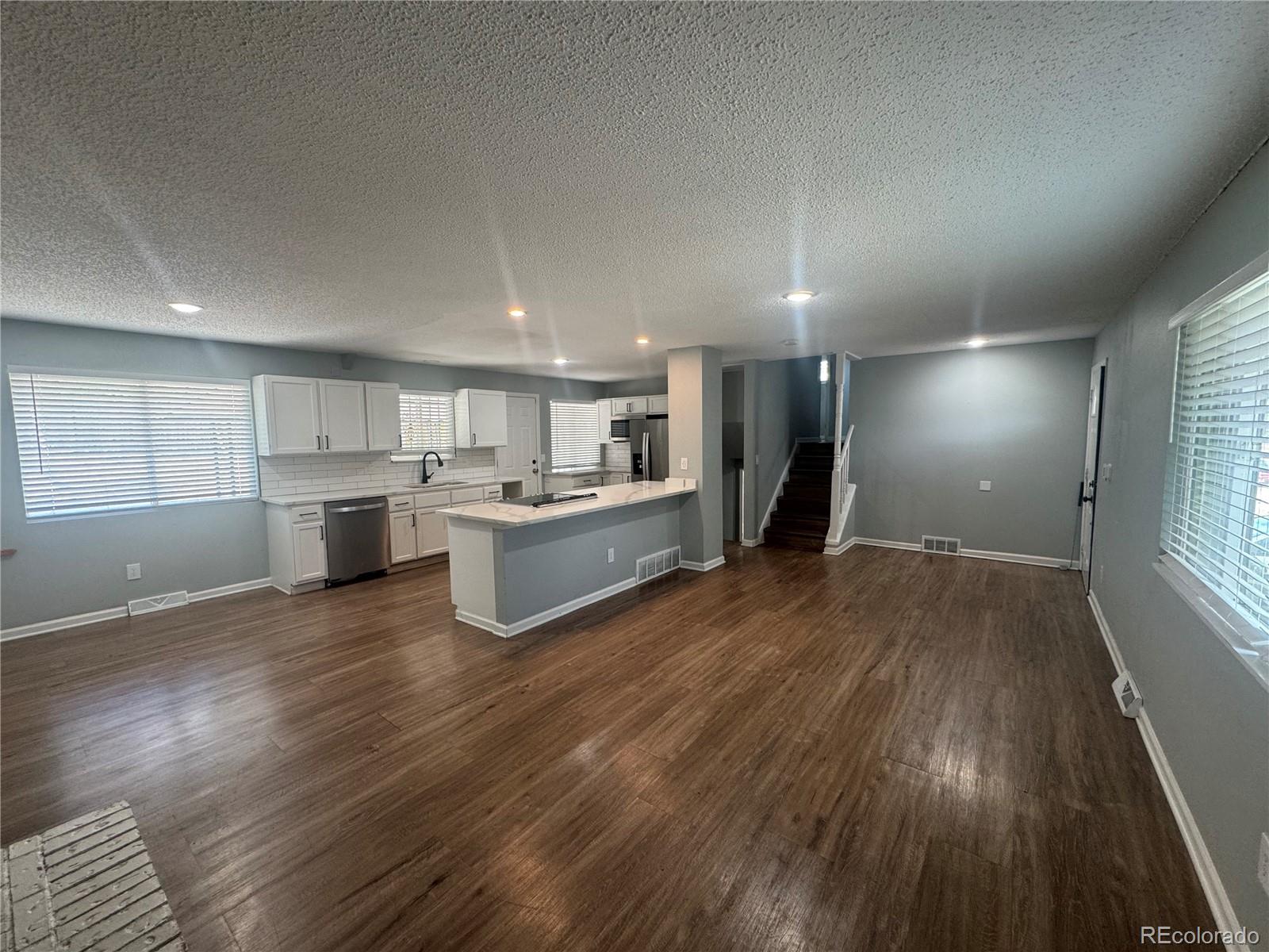 MLS Image #3 for 1255  granby street,aurora, Colorado
