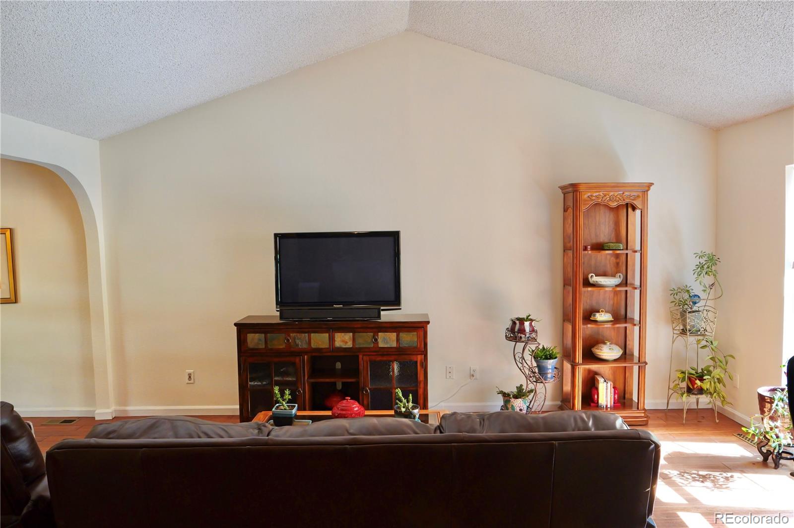 MLS Image #15 for 3040 s roslyn street,denver, Colorado
