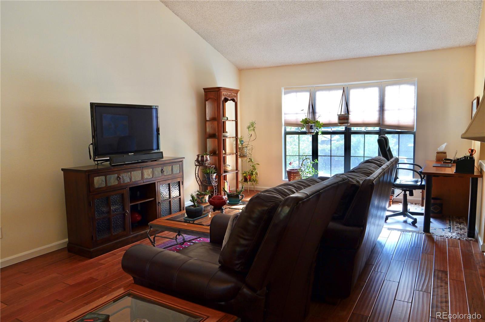 MLS Image #16 for 3040 s roslyn street,denver, Colorado