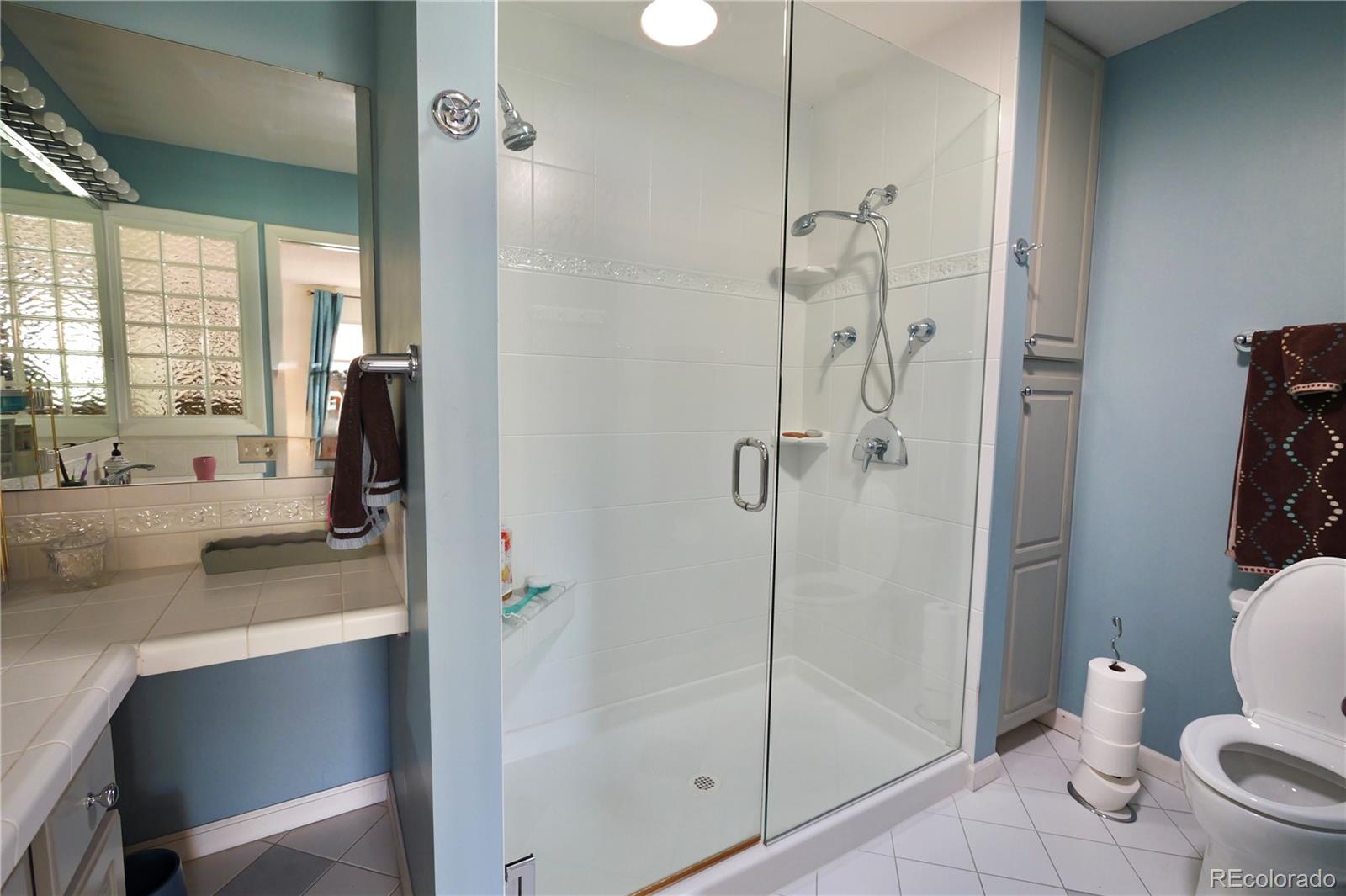 MLS Image #29 for 3040 s roslyn street,denver, Colorado