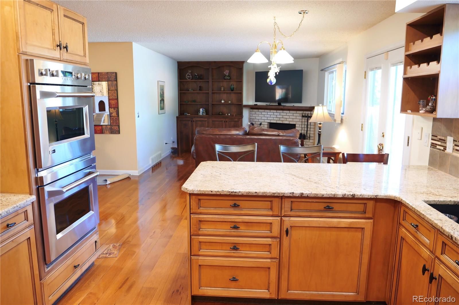 MLS Image #5 for 3040 s roslyn street,denver, Colorado