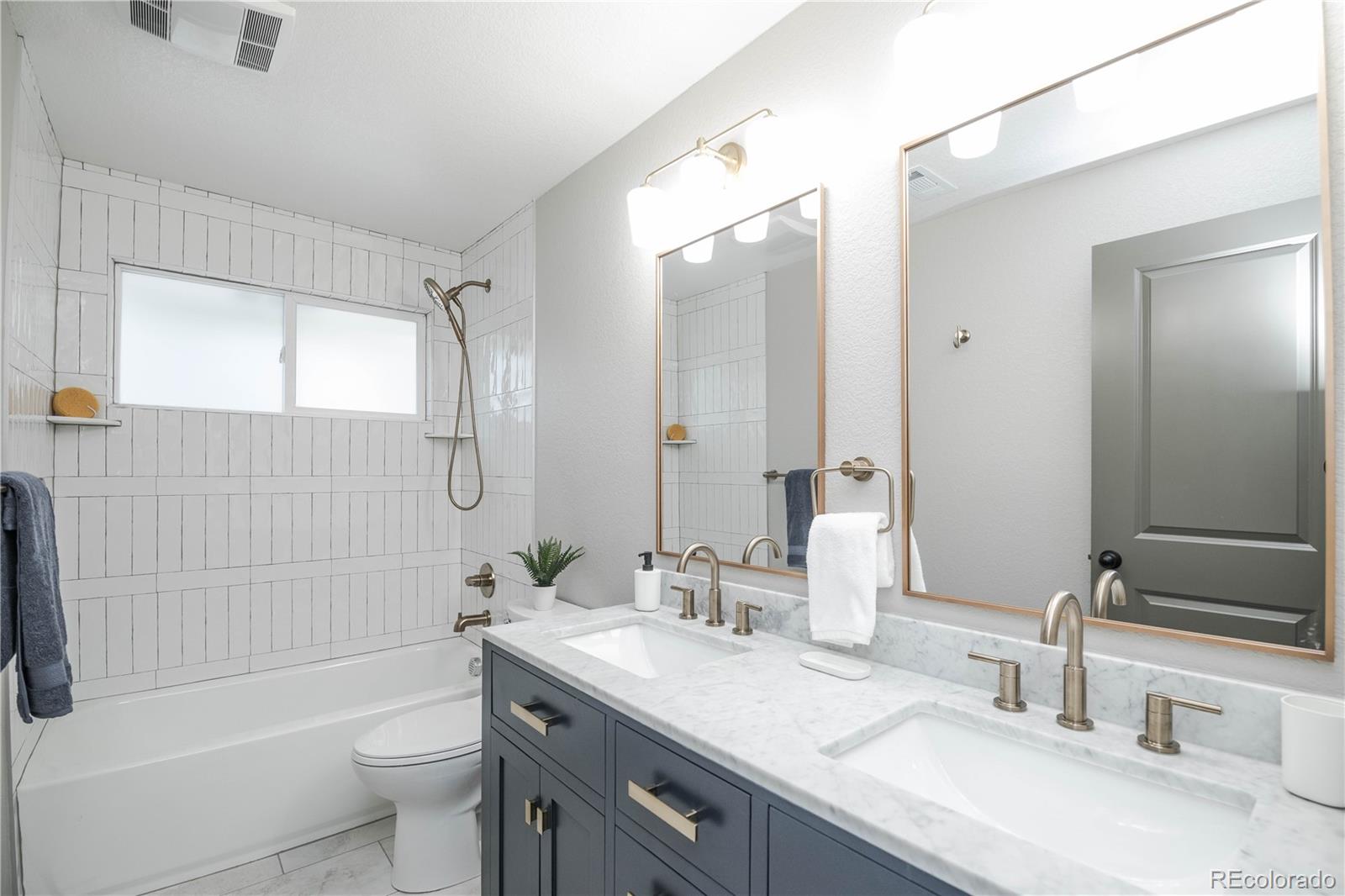 MLS Image #17 for 6024 s steele street,littleton, Colorado