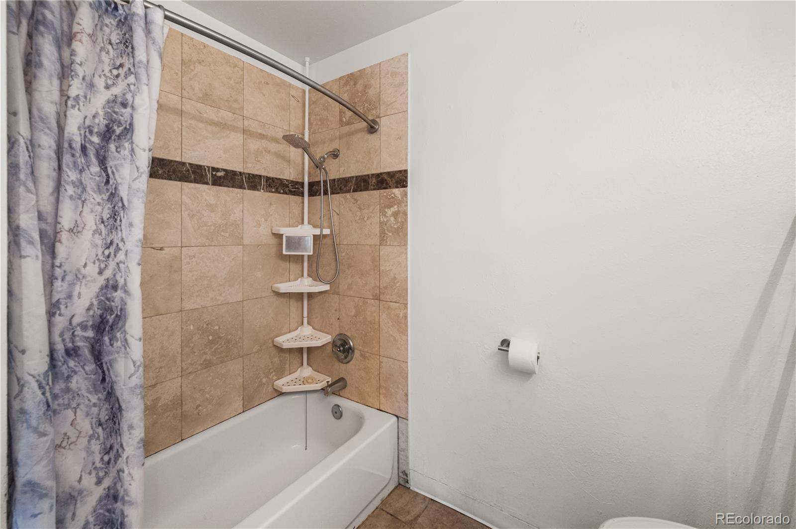 MLS Image #14 for 12445 e 6th place,aurora, Colorado