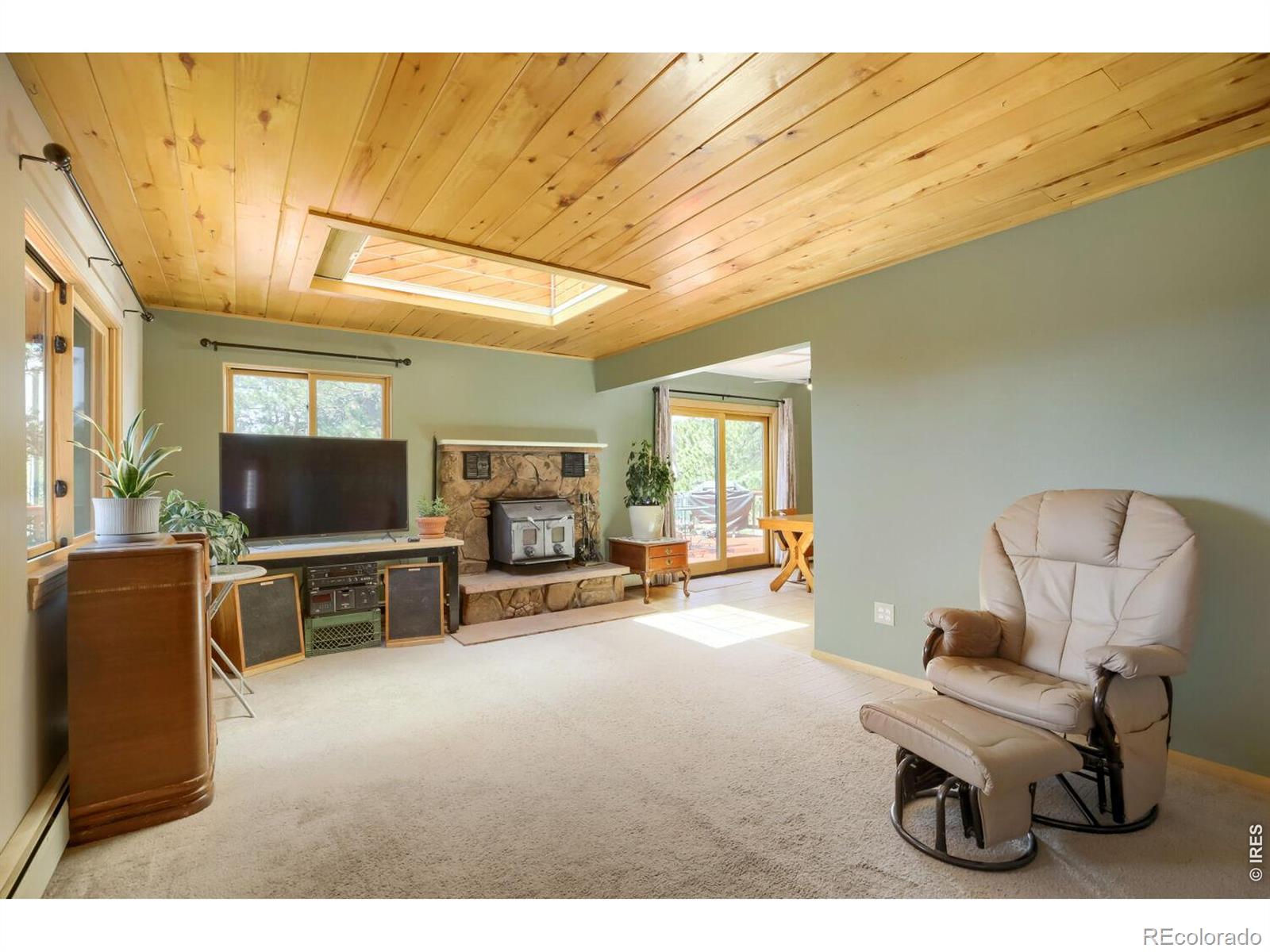 MLS Image #9 for 636  ranch road,ward, Colorado