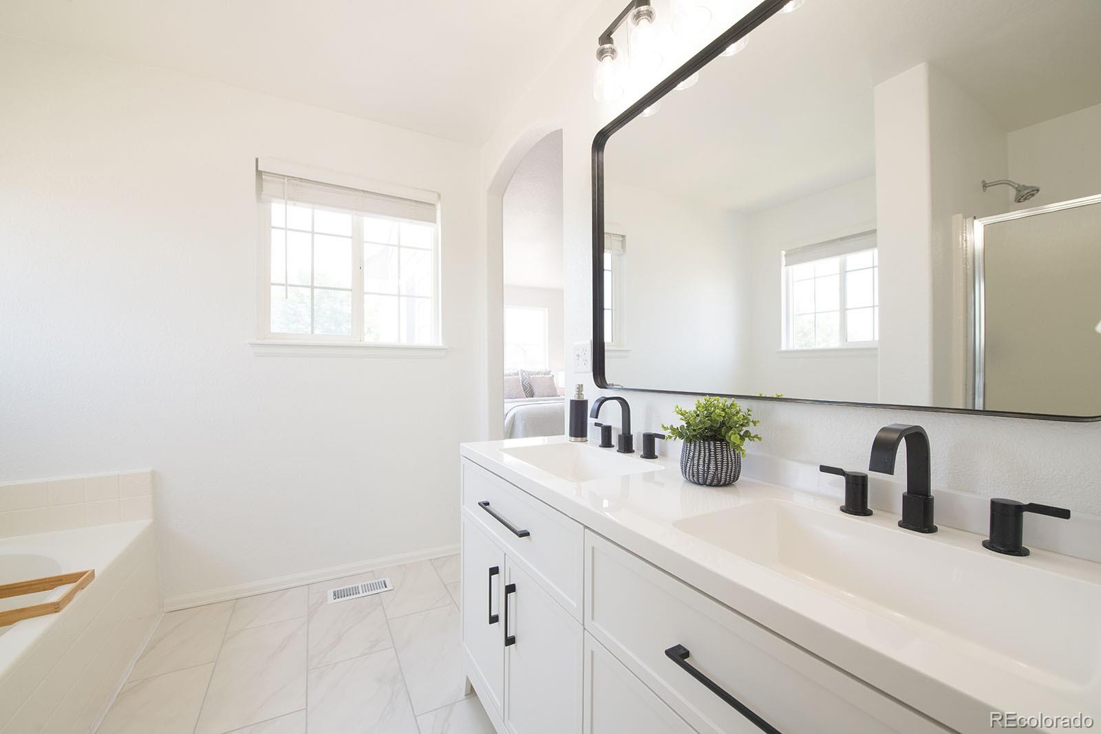 MLS Image #13 for 4575  crystal street,denver, Colorado