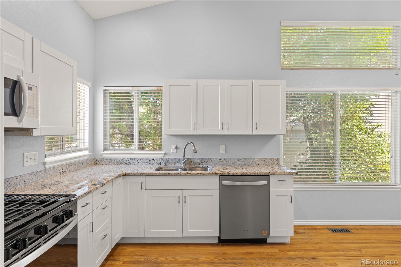 MLS Image #13 for 9367 e alabama place,denver, Colorado