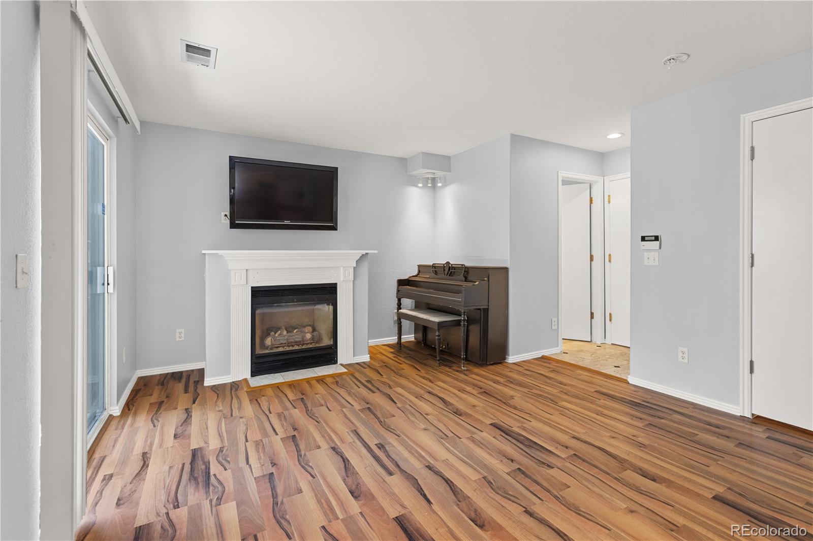 MLS Image #20 for 9367 e alabama place,denver, Colorado