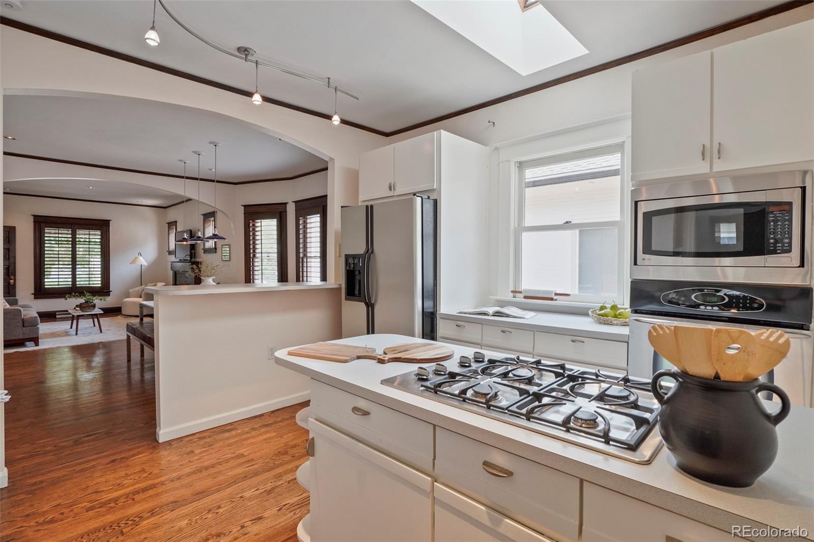 MLS Image #11 for 1415 s grant street,denver, Colorado