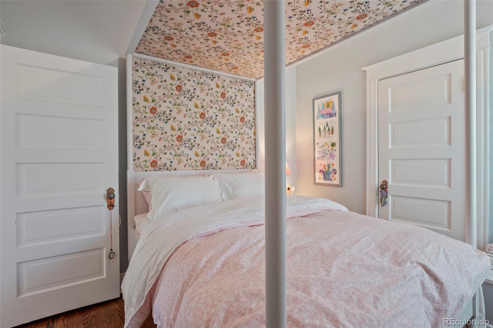 MLS Image #12 for 1415 s grant street,denver, Colorado