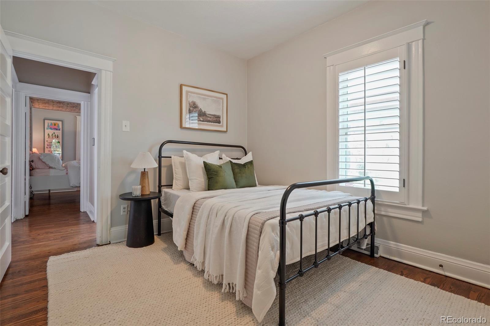 MLS Image #16 for 1415 s grant street,denver, Colorado