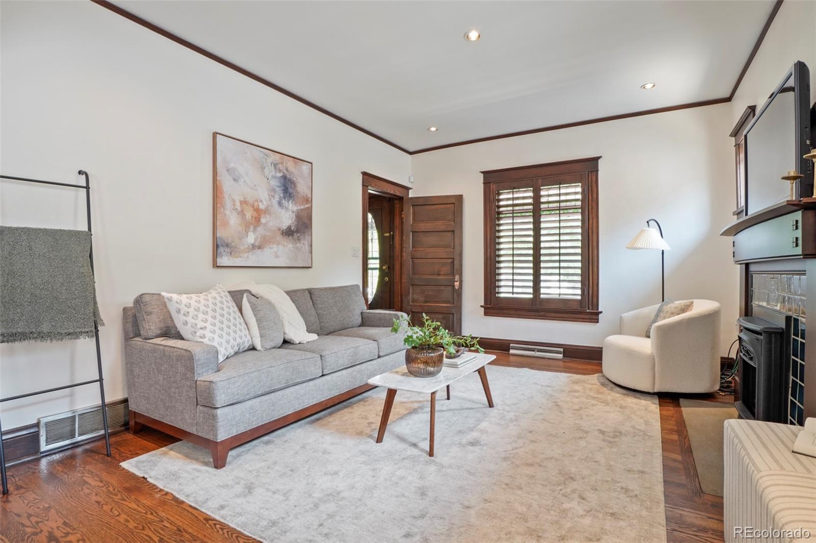 MLS Image #6 for 1415 s grant street,denver, Colorado
