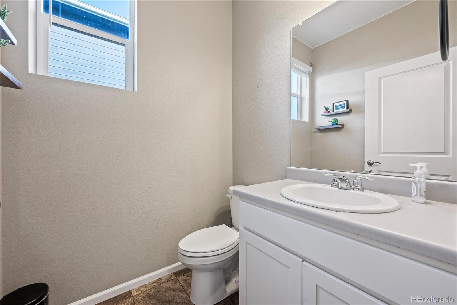 MLS Image #14 for 27089 e cedar avenue,aurora, Colorado