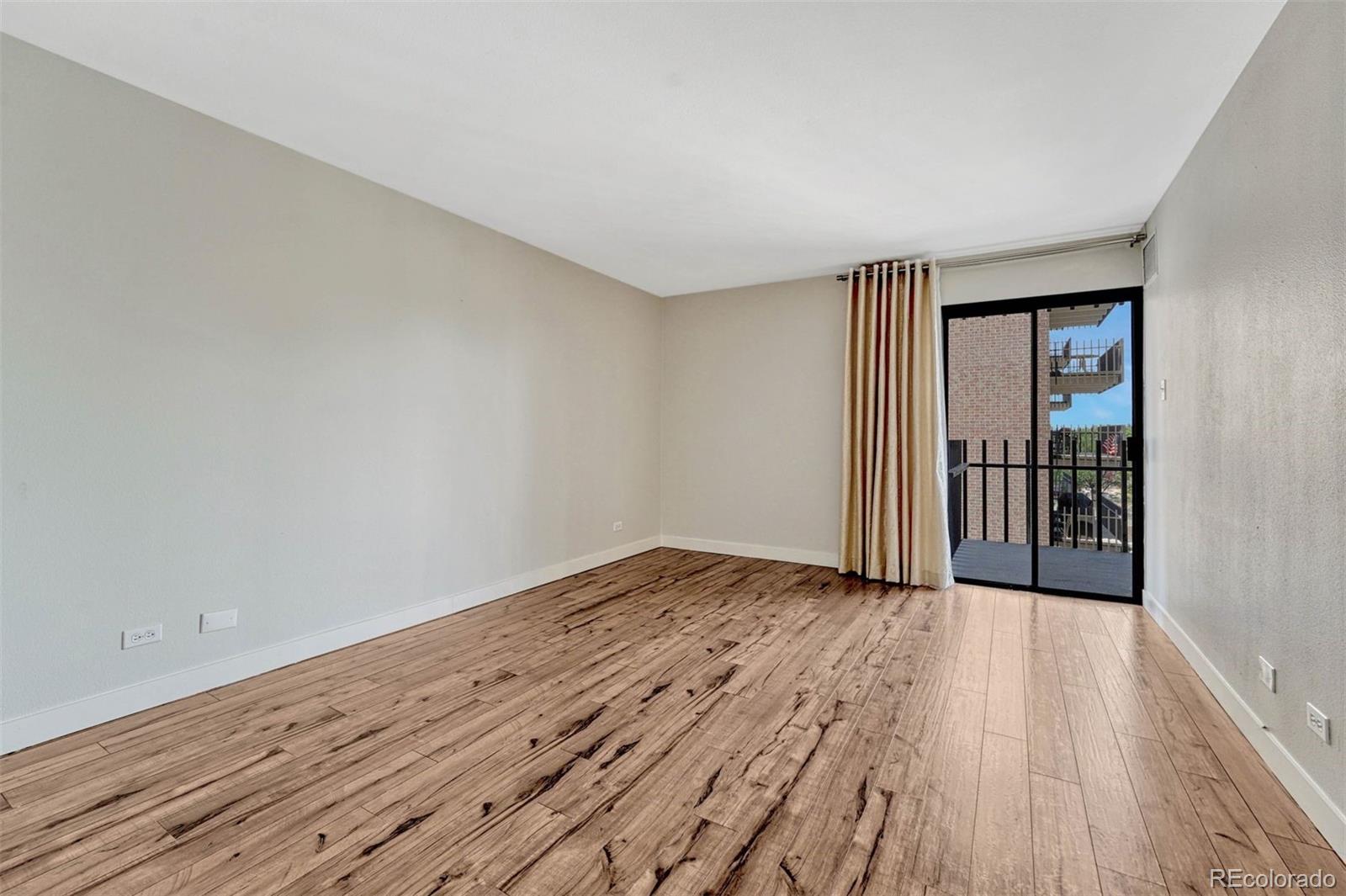 MLS Image #13 for 480 s marion parkway,denver, Colorado