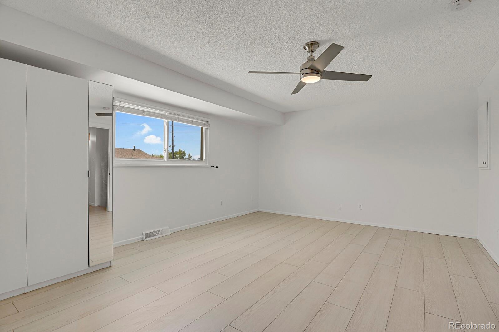 MLS Image #14 for 1140 w 88th avenue,denver, Colorado