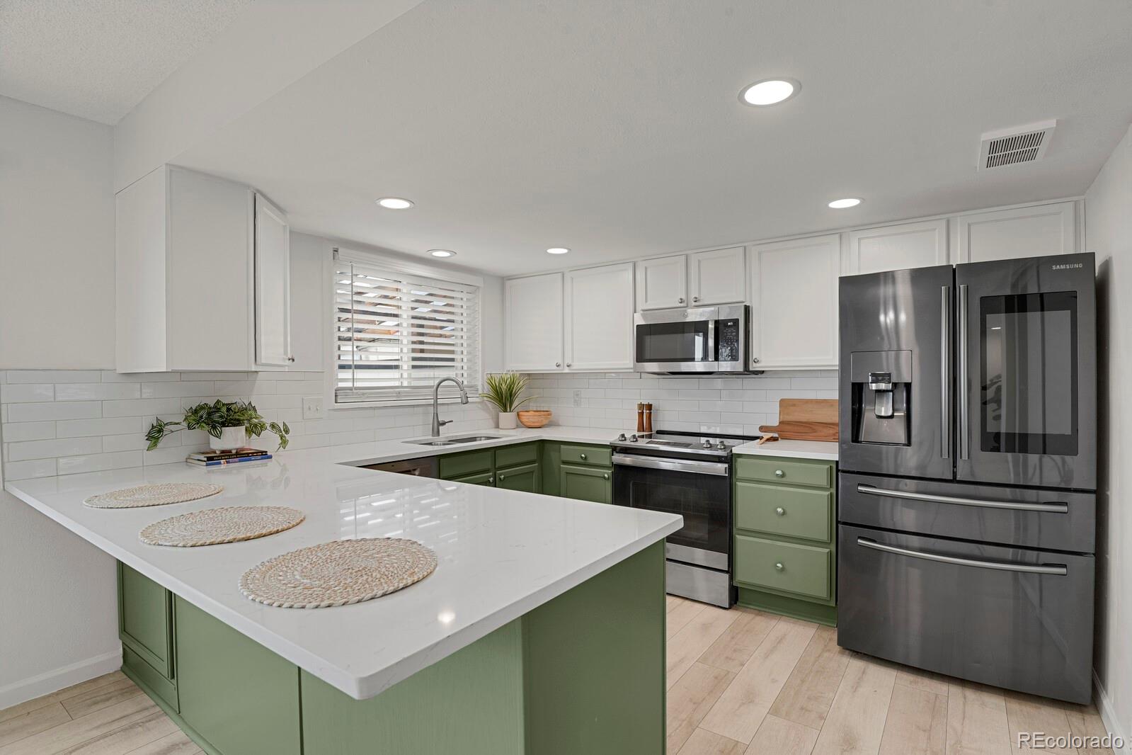 MLS Image #7 for 1140 w 88th avenue,denver, Colorado