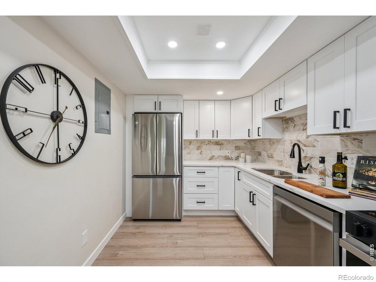 MLS Image #11 for 14050 e linvale place,aurora, Colorado