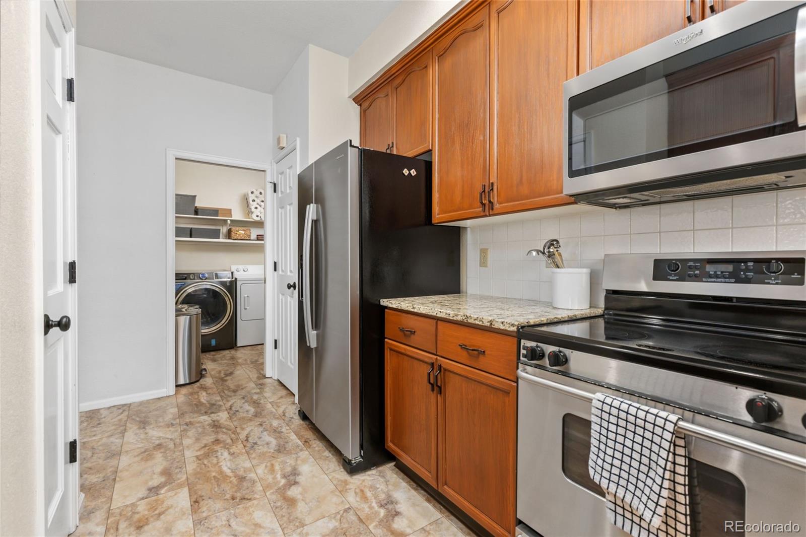 MLS Image #10 for 4056 s abilene circle,aurora, Colorado