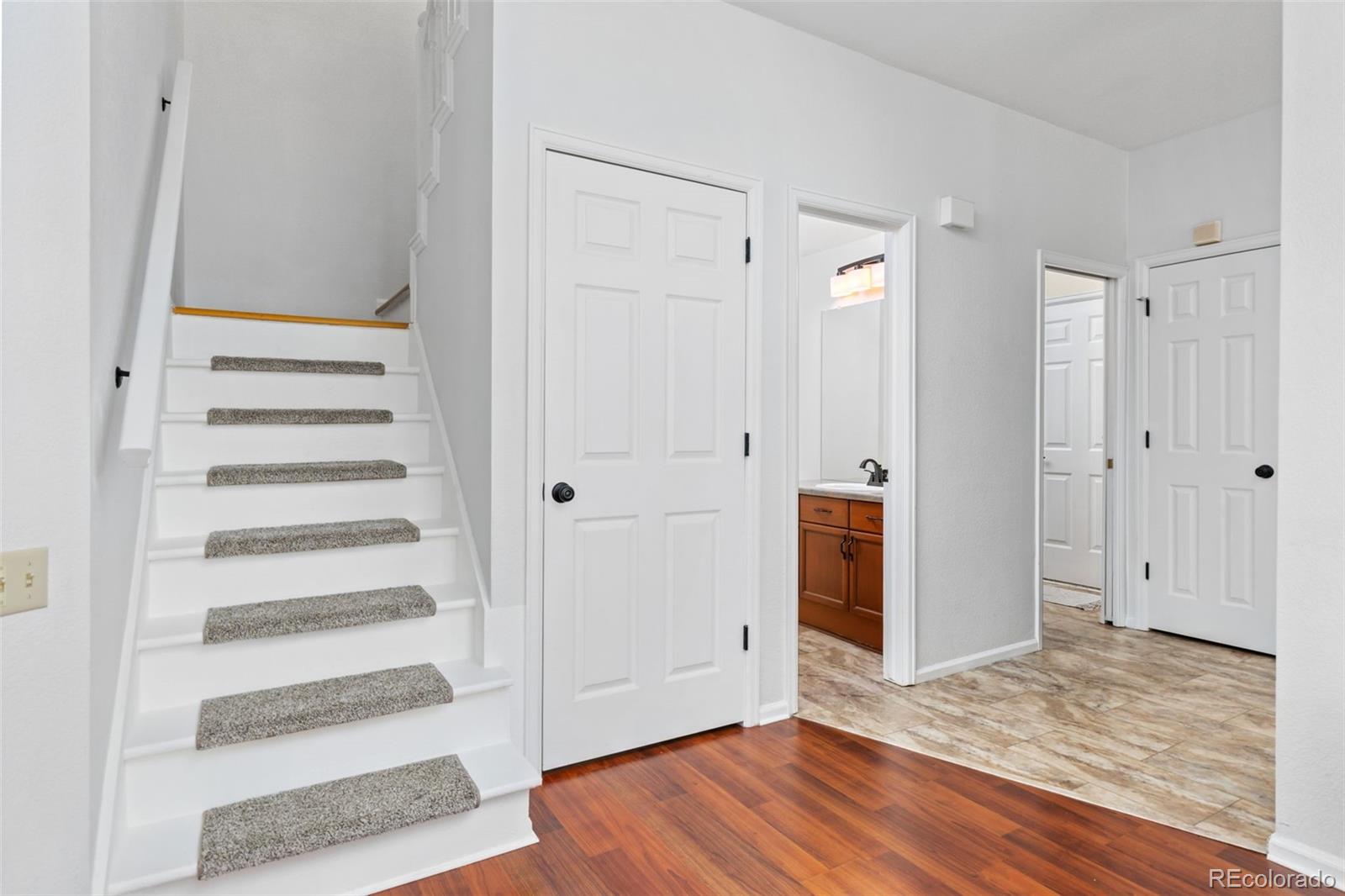 MLS Image #13 for 4056 s abilene circle,aurora, Colorado