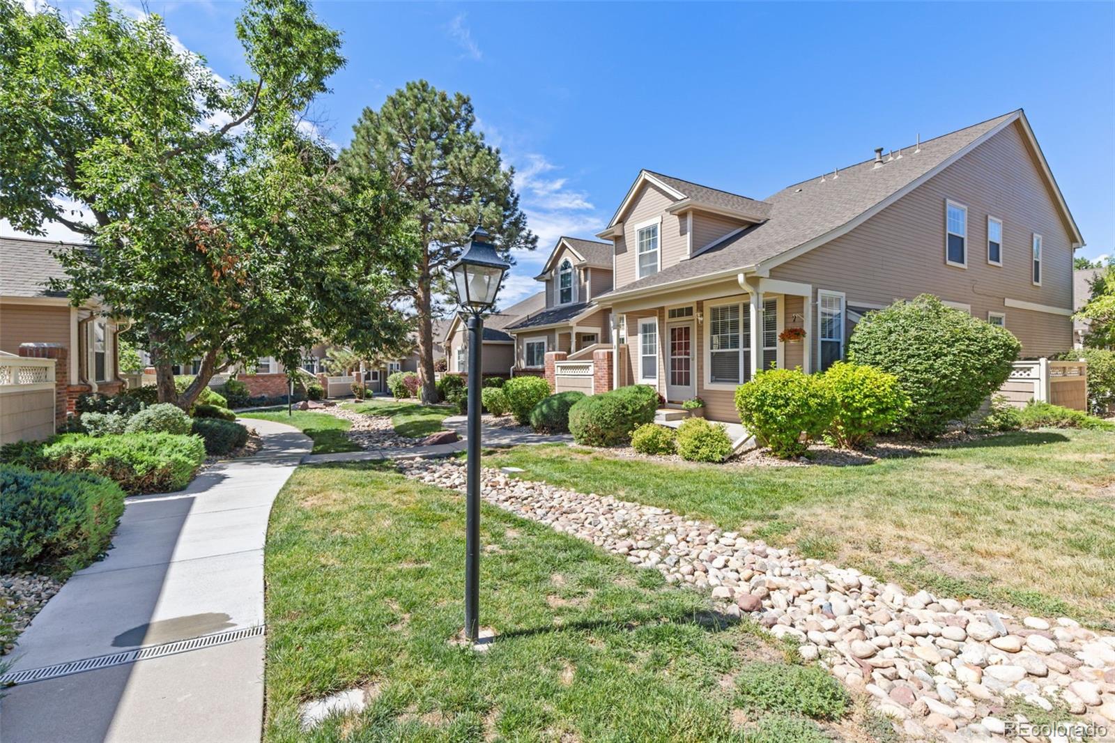 MLS Image #2 for 4056 s abilene circle,aurora, Colorado