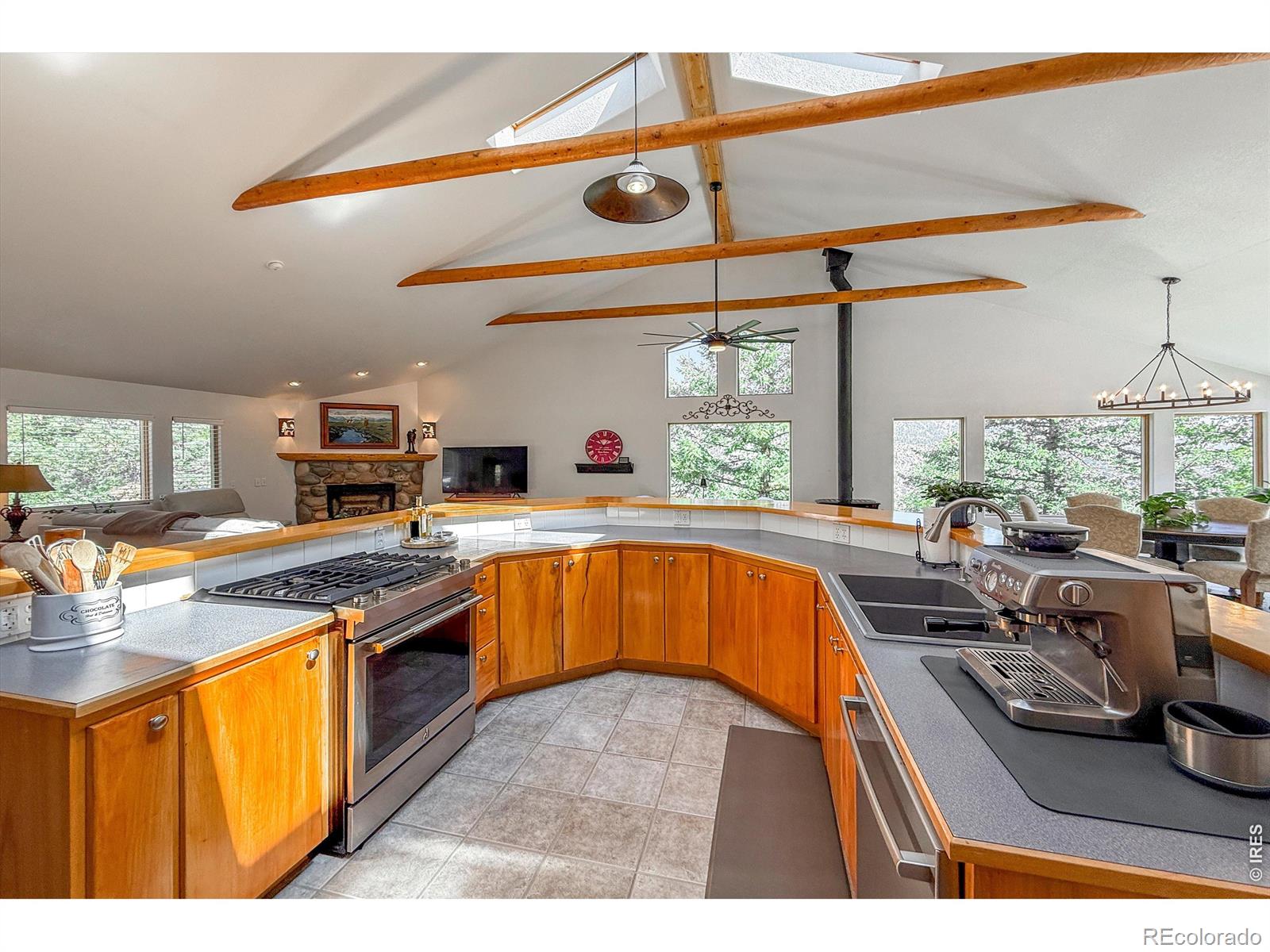 MLS Image #10 for 1108  eagle drive,lyons, Colorado