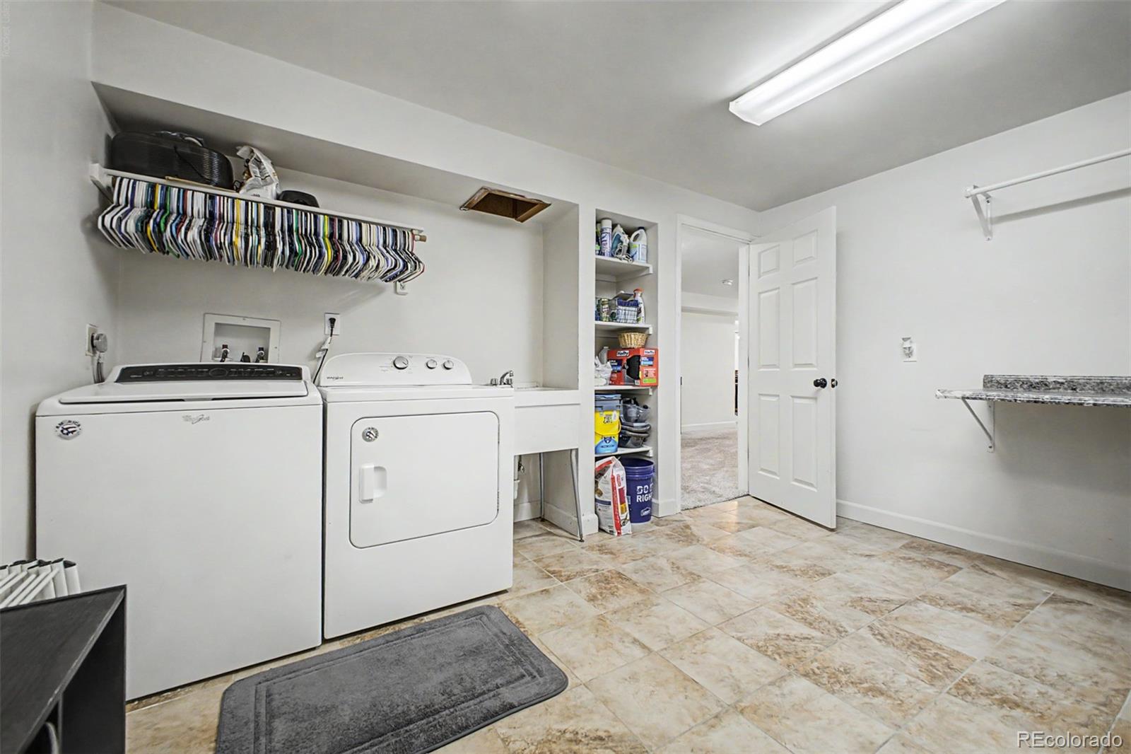 MLS Image #29 for 4002 s argonne way,aurora, Colorado