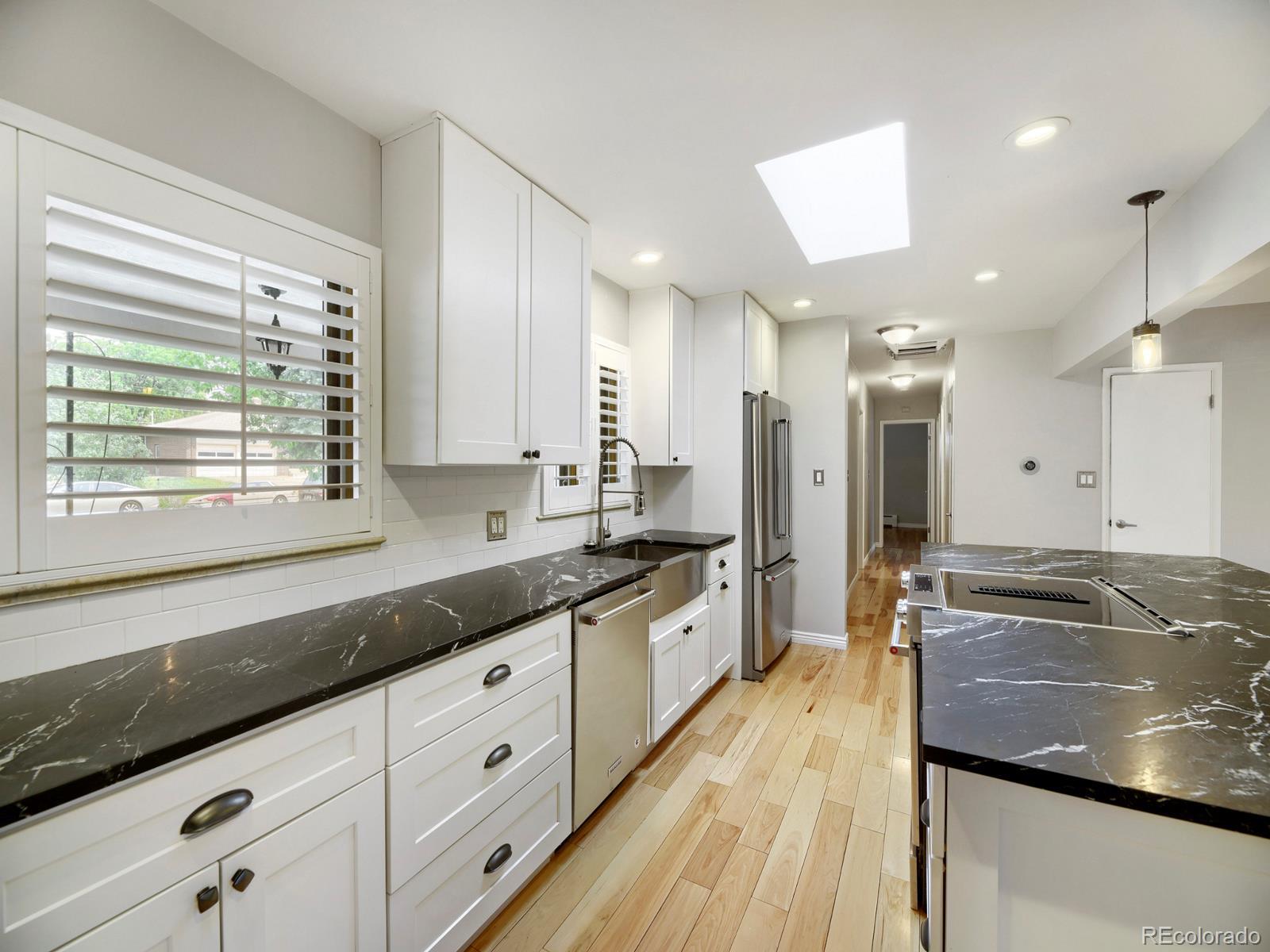 MLS Image #12 for 6305 s valleyview street,littleton, Colorado
