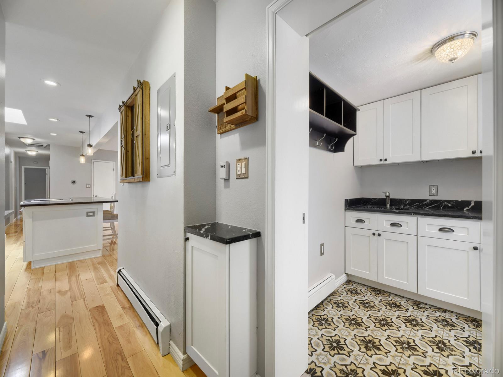 MLS Image #26 for 6305 s valleyview street,littleton, Colorado