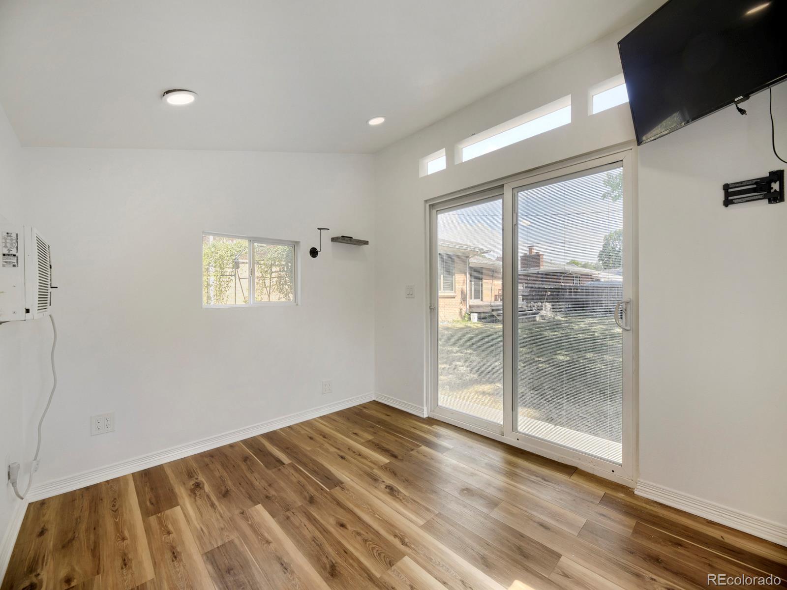 MLS Image #35 for 6305 s valleyview street,littleton, Colorado