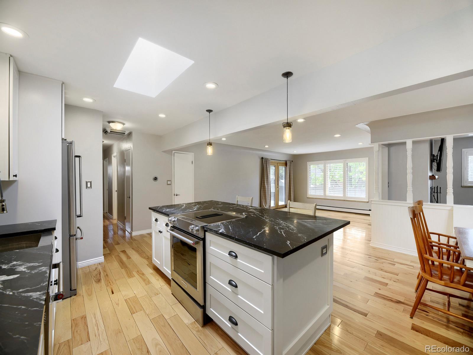 MLS Image #9 for 6305 s valleyview street,littleton, Colorado