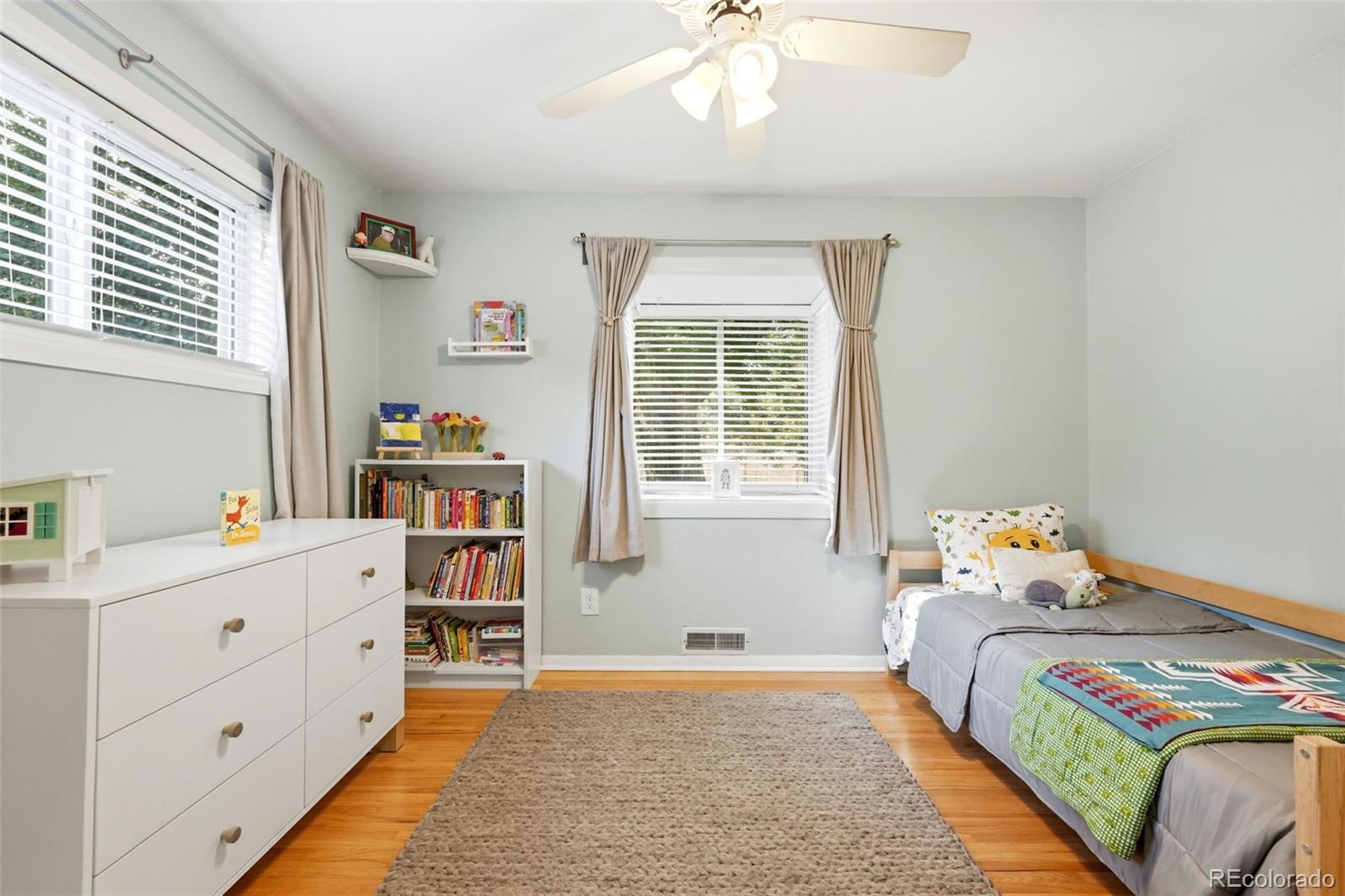 MLS Image #13 for 1330 s ivanhoe way,denver, Colorado