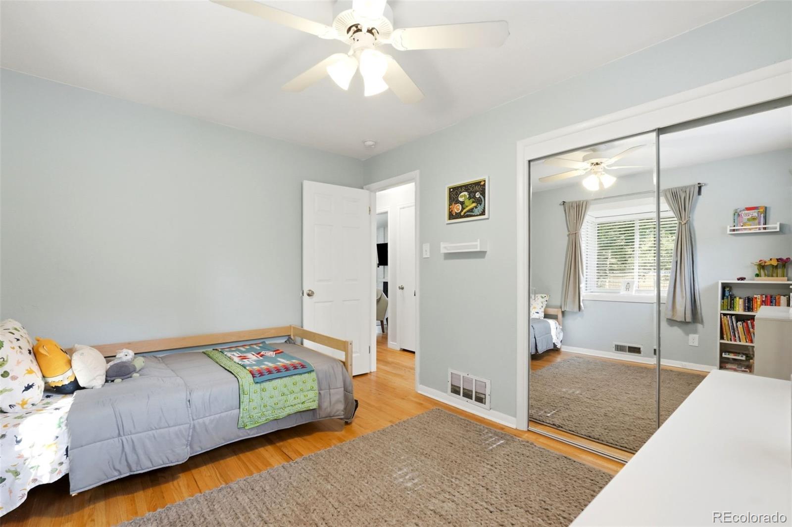 MLS Image #14 for 1330 s ivanhoe way,denver, Colorado