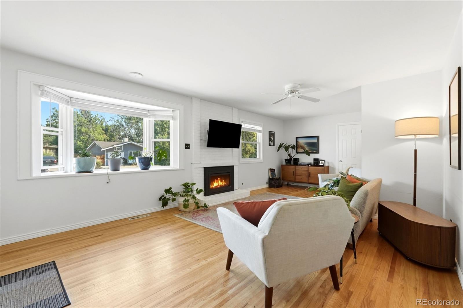 MLS Image #2 for 1330 s ivanhoe way,denver, Colorado