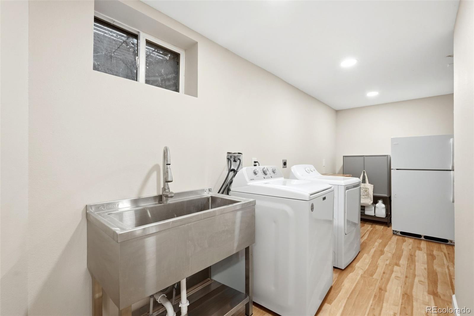 MLS Image #28 for 1330 s ivanhoe way,denver, Colorado