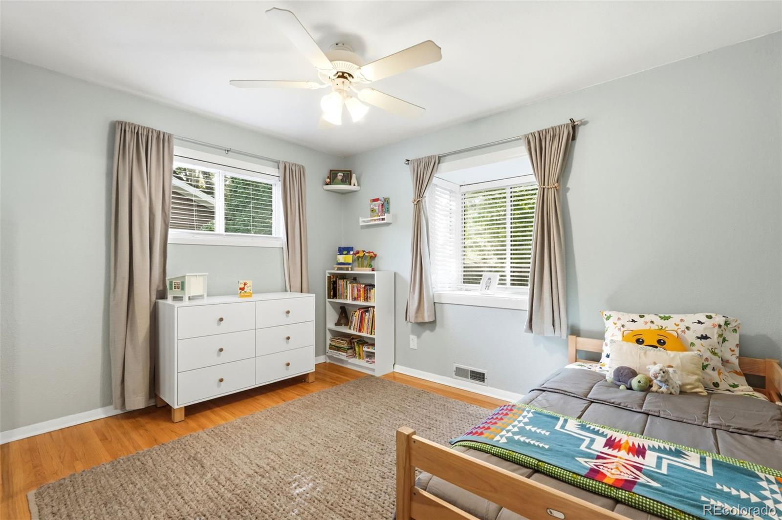 MLS Image #8 for 1330 s ivanhoe way,denver, Colorado