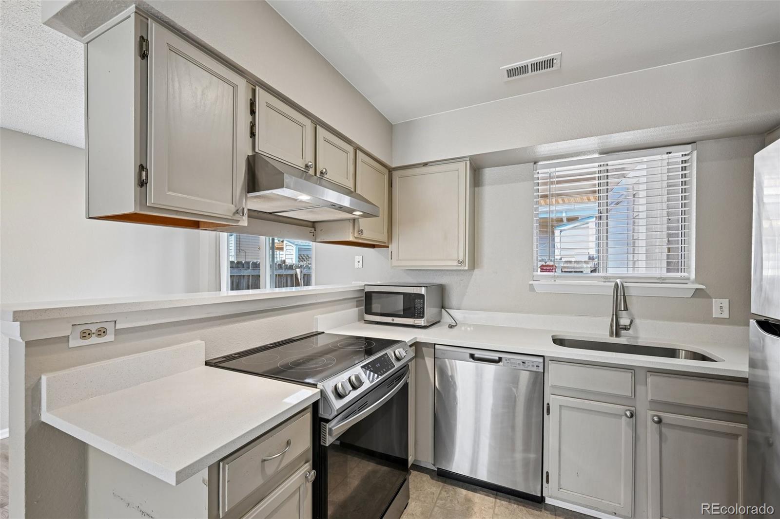 MLS Image #14 for 8124  gray court,arvada, Colorado