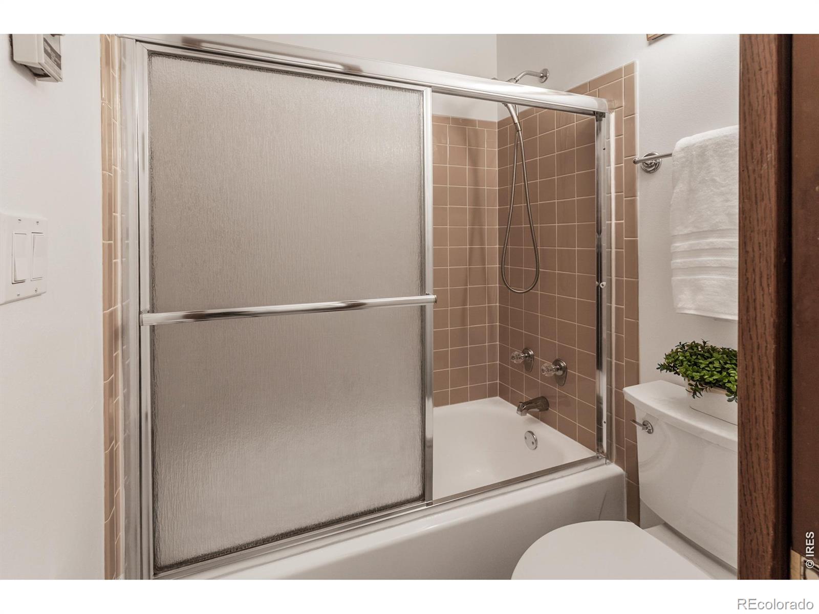 MLS Image #11 for 1301  university avenue,fort collins, Colorado