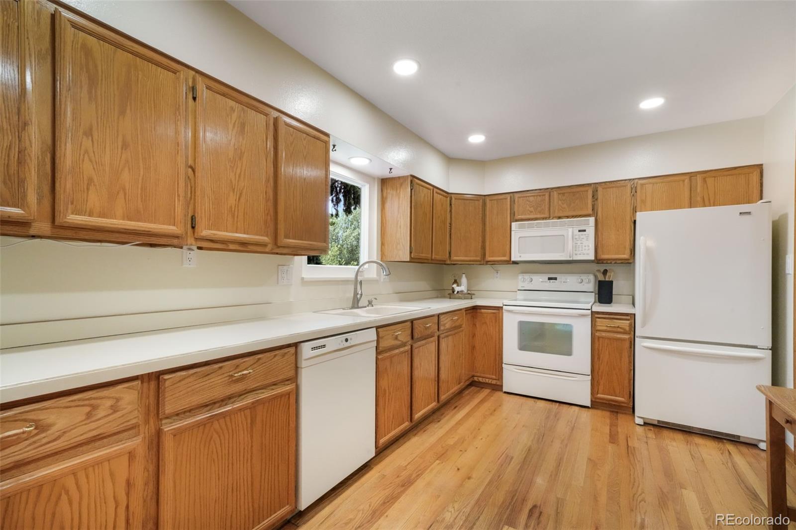 MLS Image #10 for 3015  westwood boulevard,colorado springs, Colorado