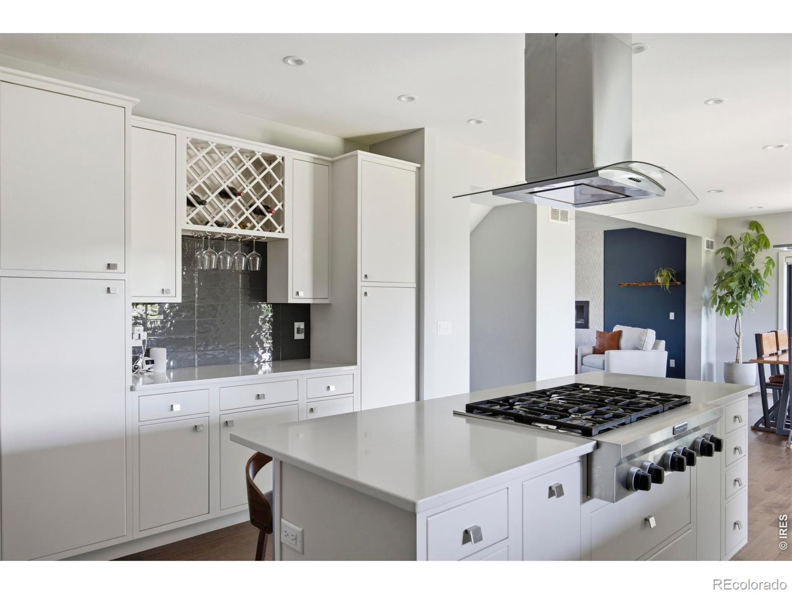 MLS Image #16 for 938  signal court,timnath, Colorado