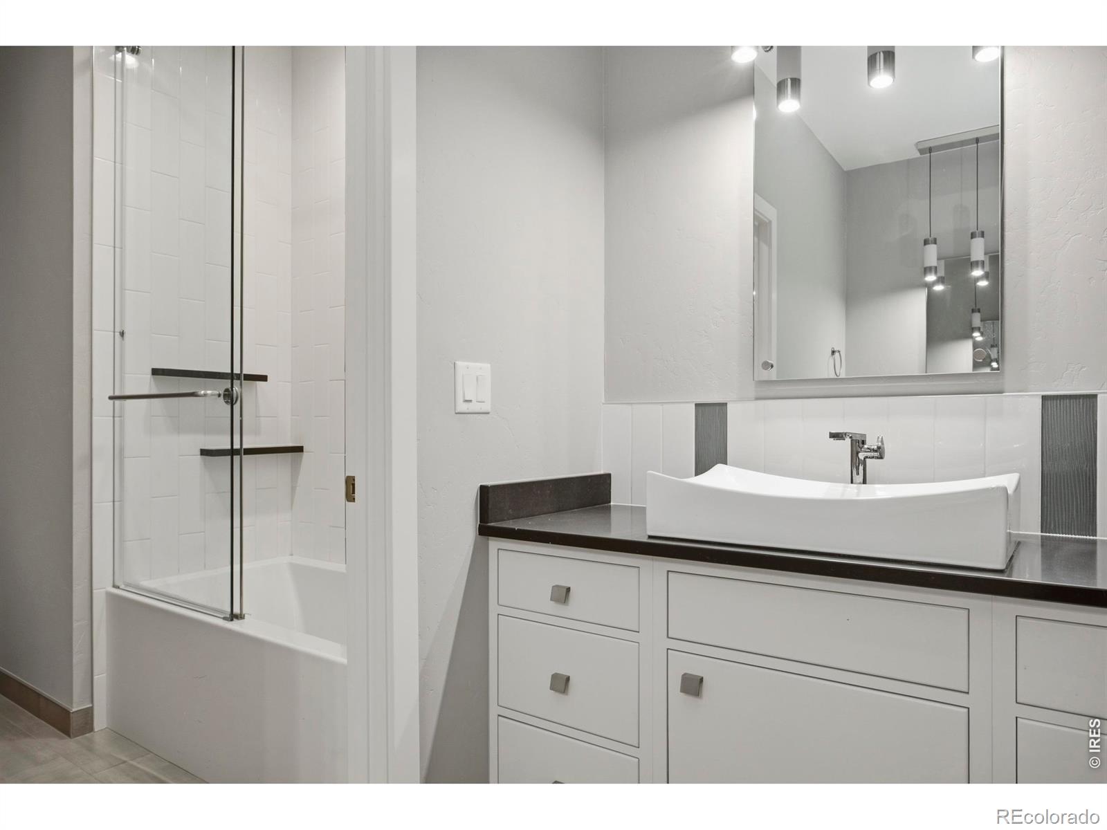 MLS Image #29 for 938  signal court,timnath, Colorado