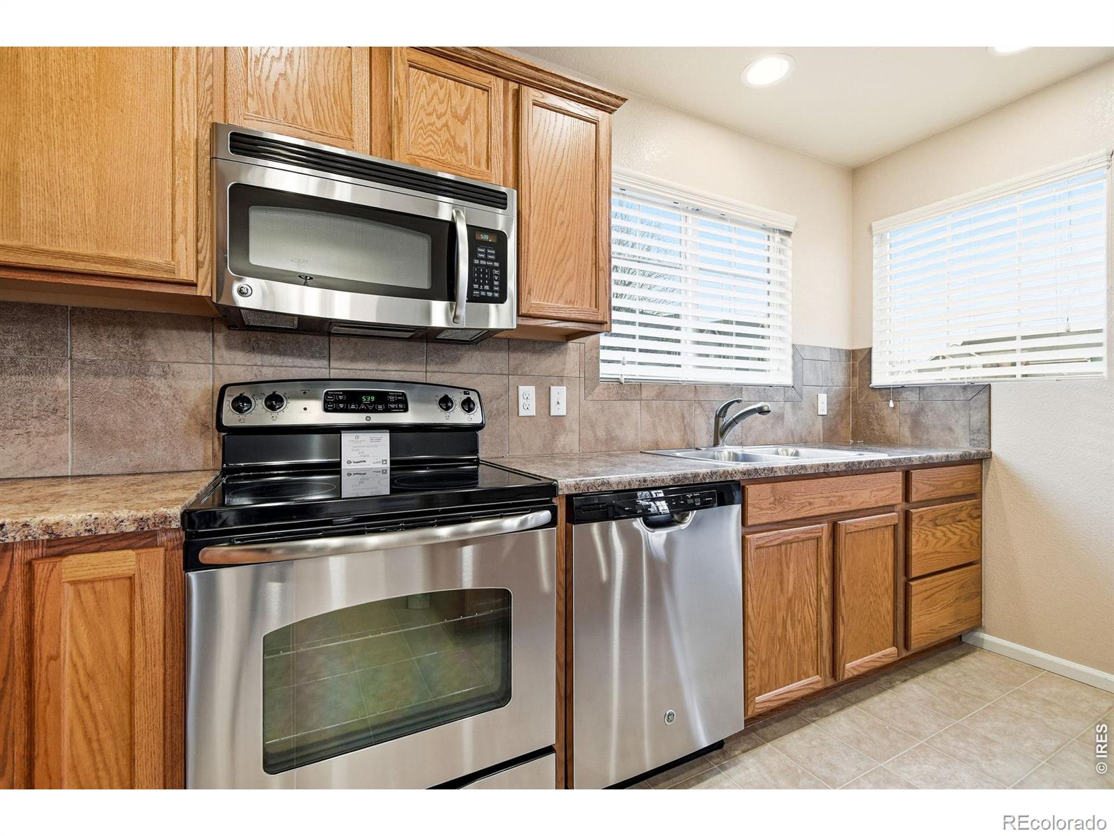 MLS Image #12 for 14300  waterside lane t-1,broomfield, Colorado