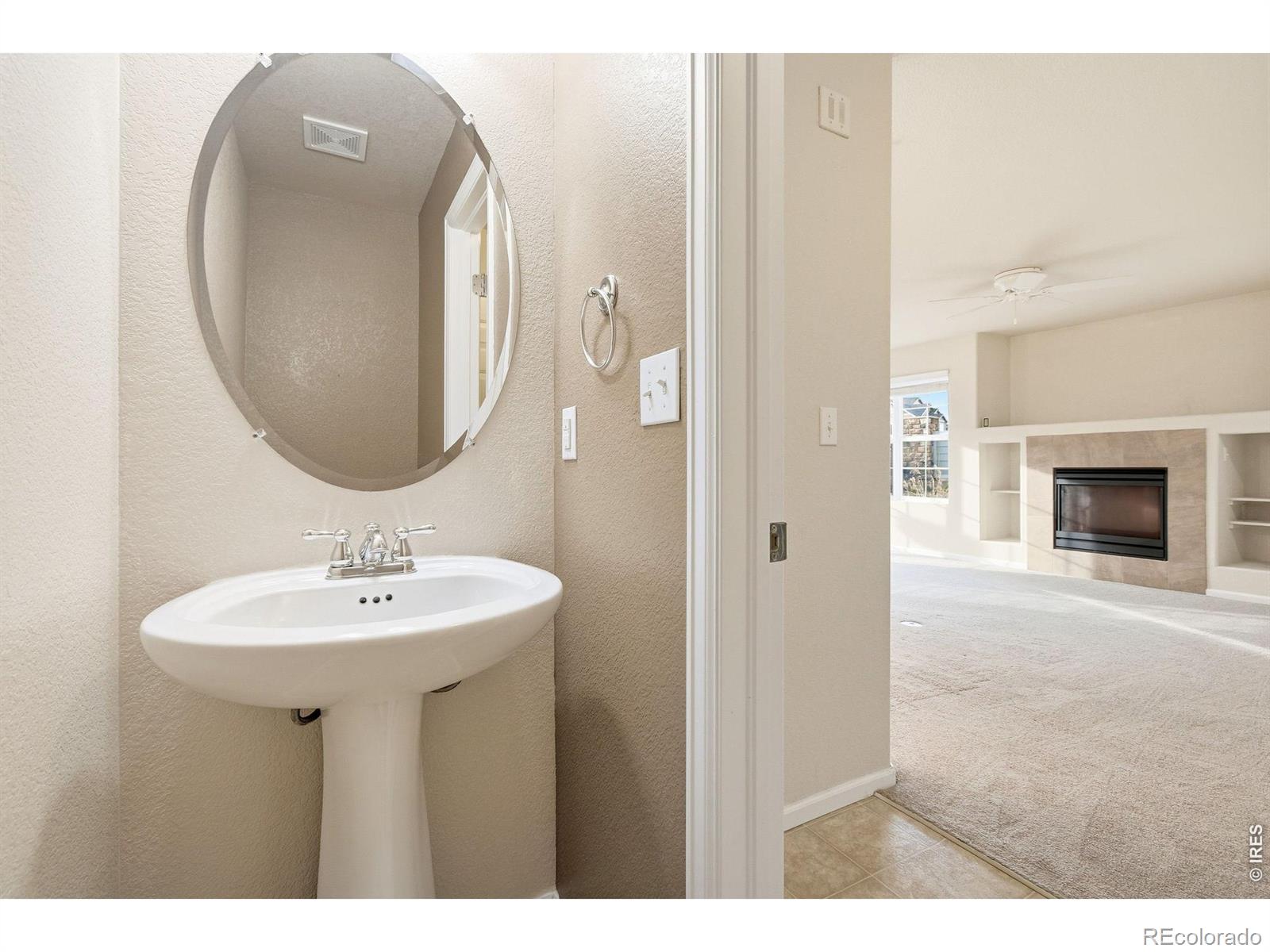 MLS Image #13 for 14300  waterside lane t-1,broomfield, Colorado