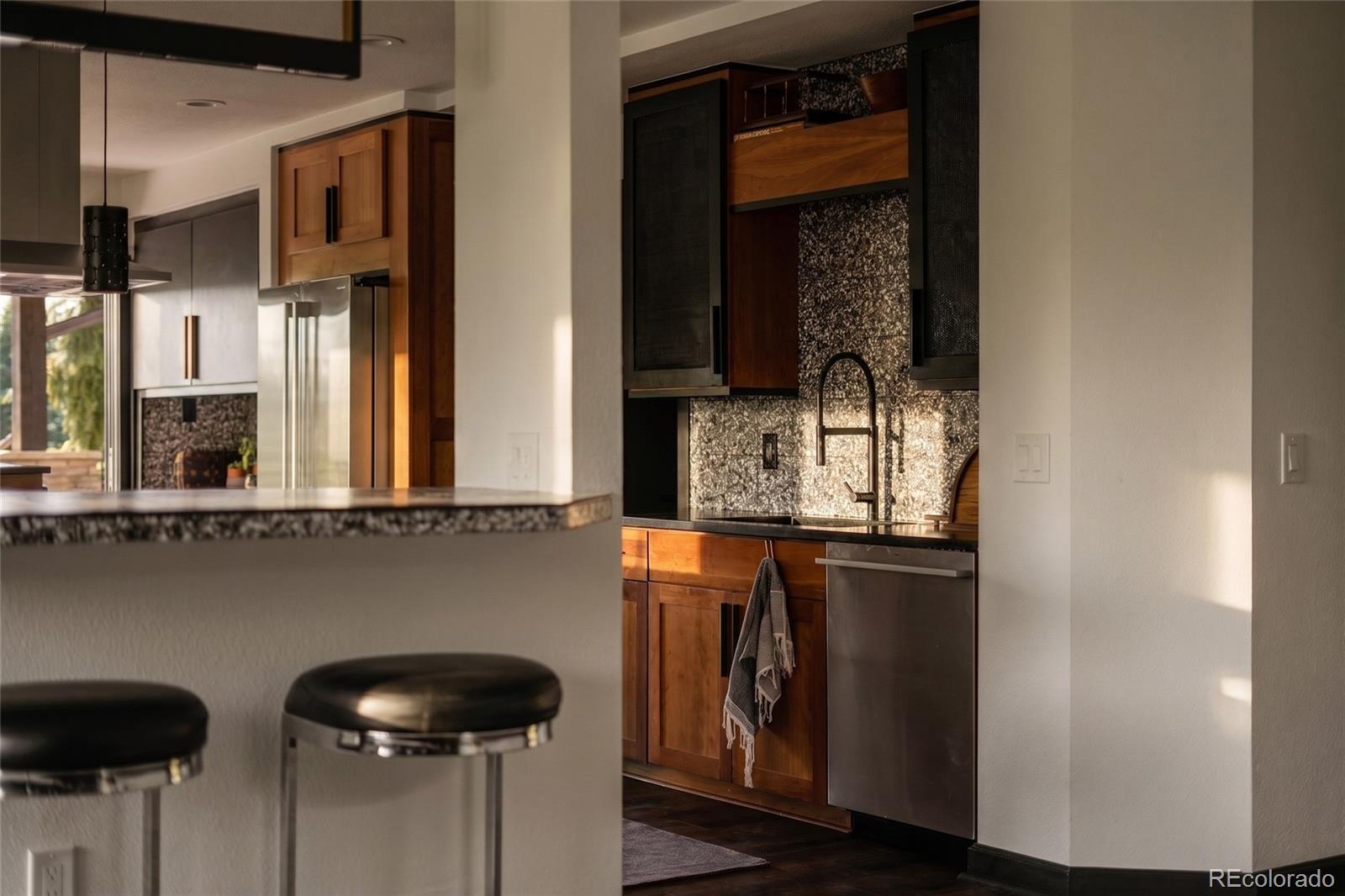 MLS Image #19 for 5403 s chester court,englewood, Colorado