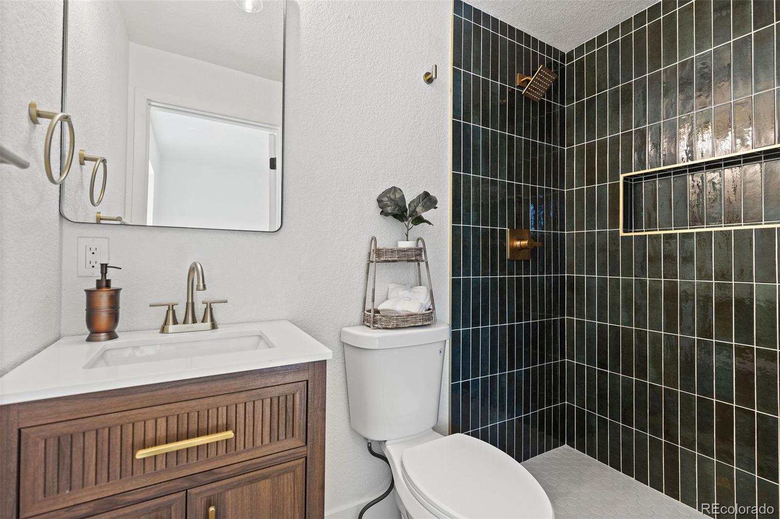 MLS Image #13 for 170 s eaton street,denver, Colorado