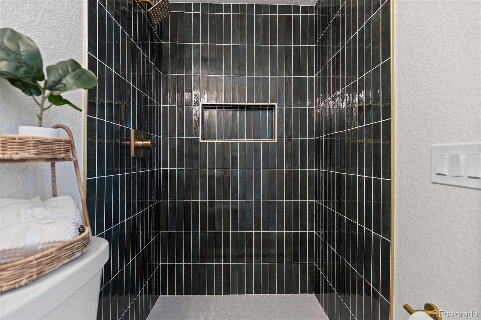 MLS Image #14 for 170 s eaton street,denver, Colorado