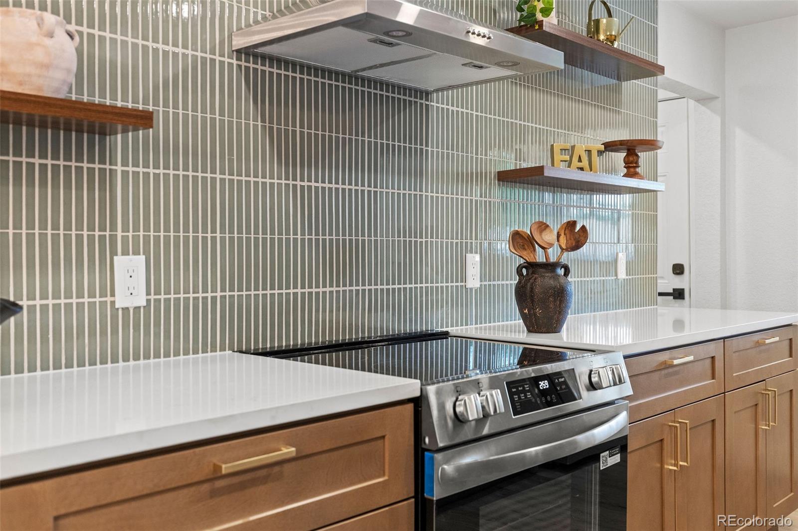 MLS Image #20 for 170 s eaton street,denver, Colorado