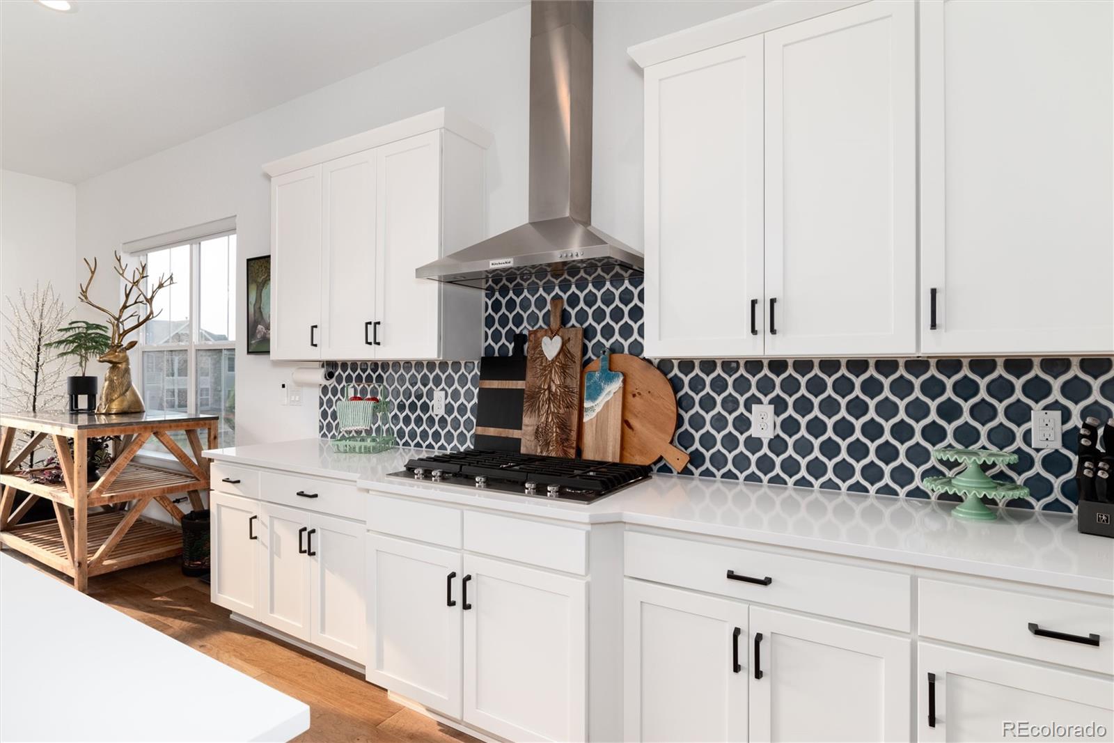 MLS Image #16 for 27810 e lakeview drive,aurora, Colorado